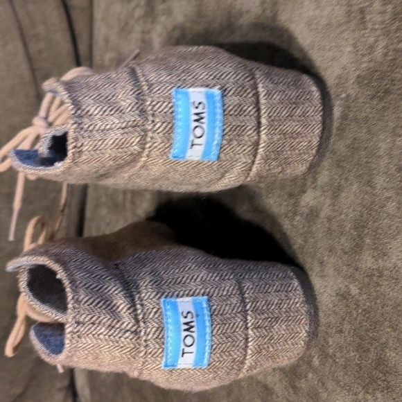 TOMS wedge lace up booties - Picture 8 of 11